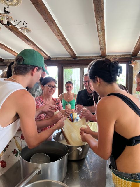 Amalfi Cooking class: Tiramisù, mozzarella and Pasta - The three-hour cooking schedule
