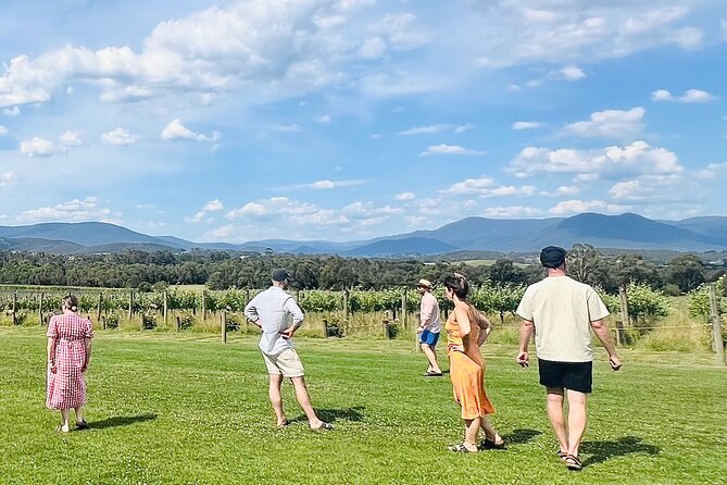 Amazing Yarra Valley Wine Tour + Chocolate, Farm Fresh, Gin - Choosing the optional gin finish