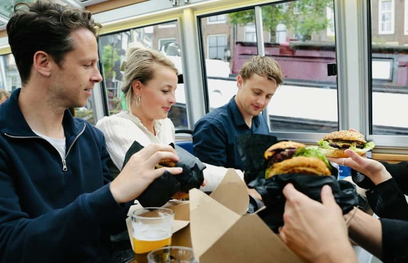 Amsterdam canal cruise with culinary burger or cheese & wine - From De Negen Straatjes to the Herengracht