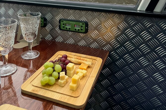 Amsterdam Cheese and Wine Canal Cruise - The Boat Question: Comfort, Weather, and Expectations