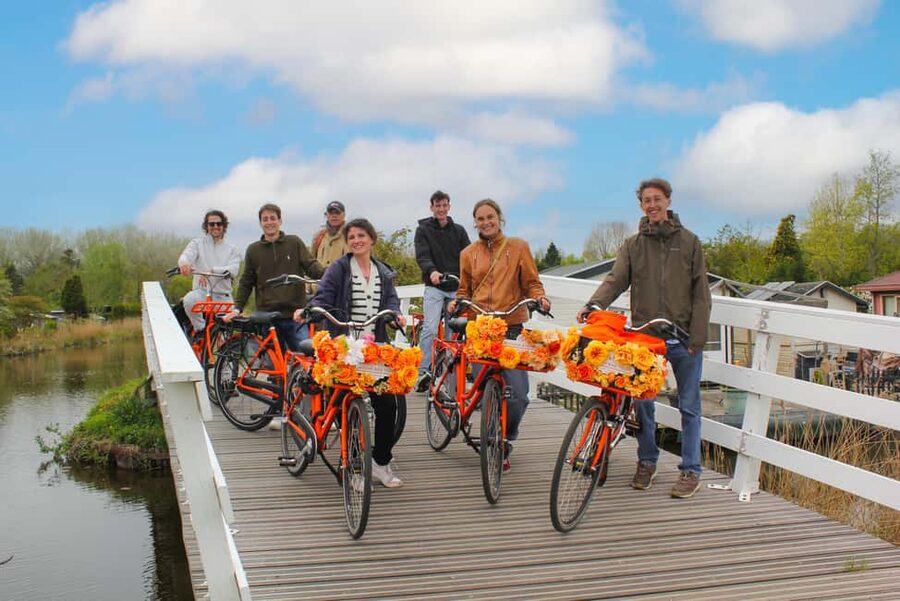 Amsterdam: Cheese Tasting, Windmill & Countryside Bike Tour - From Centraal Station to De Gooyer Windmill