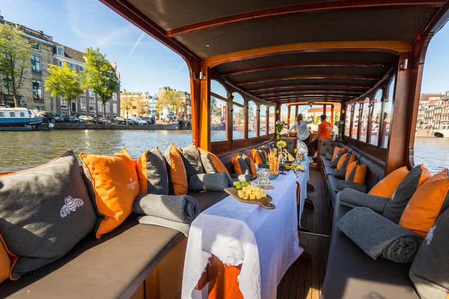 Amsterdam: Classic Saloon Boat Cruise with Cheese & Wine - Key points to know before booking