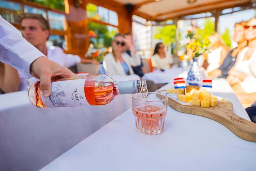 Amsterdam: Classic Saloon Boat Cruise with Cheese & Wine - From Westerkerk to Prinsengracht