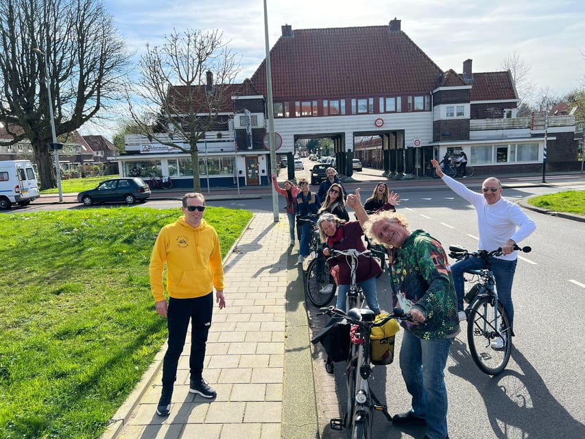 Amsterdam: Dutch Countryside E-Bike with Cheese & Clogs - Cheese, clogs, and a memorable farm stop