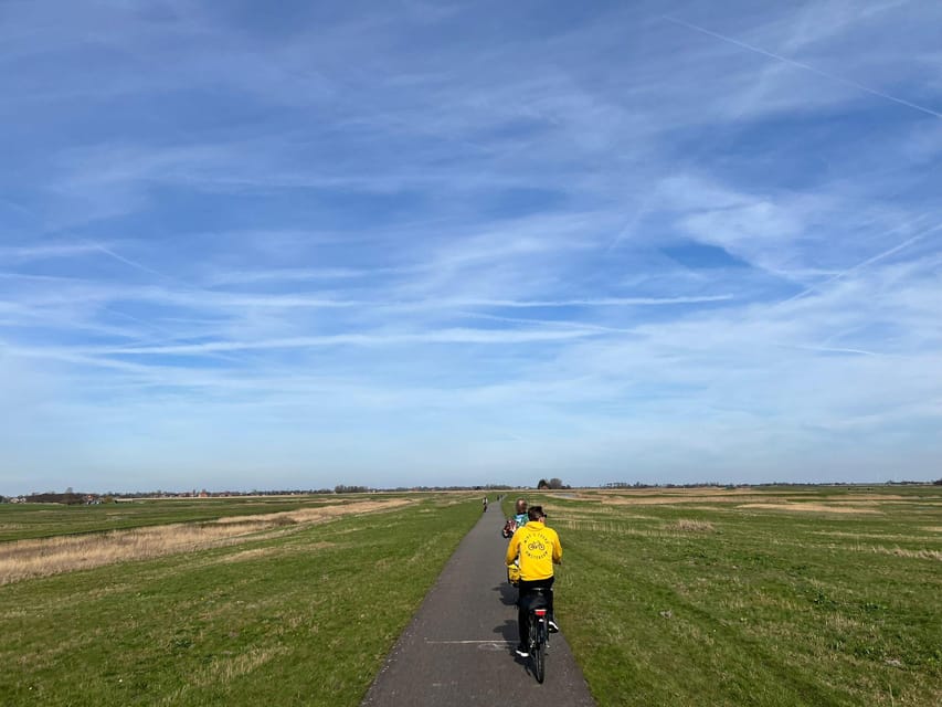 Amsterdam: Dutch Countryside E-Bike with Cheese & Clogs - Price, group size, and overall value