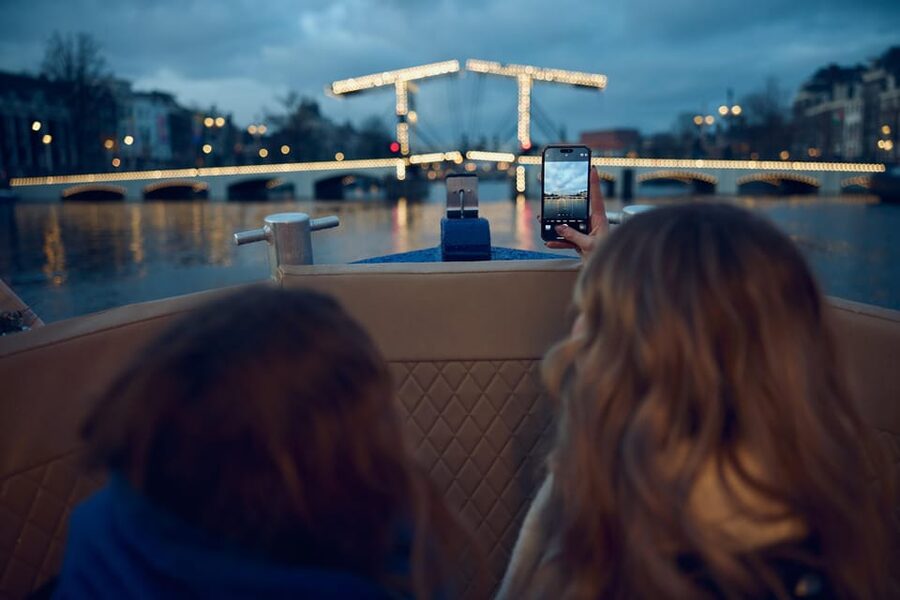 Amsterdam: Evening Candle Light Cruise With Wine & Cheese - The Magere Brug and the Amstel connection