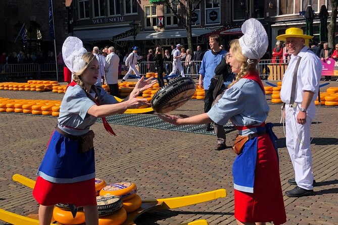 Amsterdam: Experience Edam, a Cheese Tasting, and a Windmill - Private transport and group size