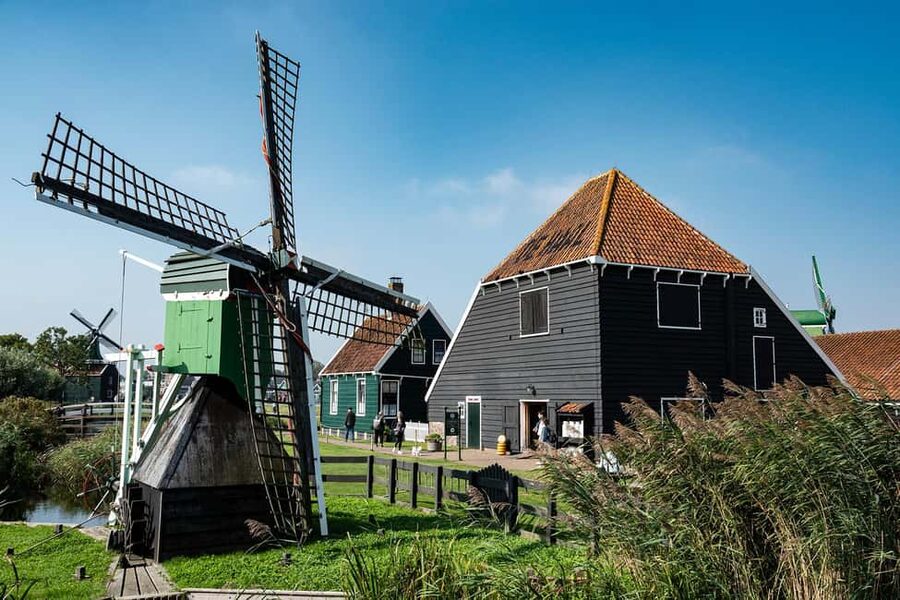 Amsterdam: Experience Zaanse Schans Windmills & Cheese Farm - A self-guided visit works best for independent explorers
