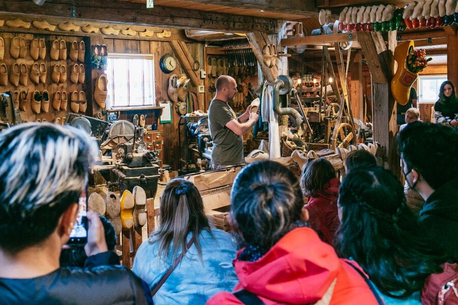 Amsterdam: Guided Zaanse Schans, Windmills & Cheese Tour - Adding the Amsterdam canal cruise