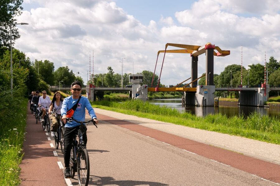 Amsterdam: Windmill, Cheese, and Countryside E-Bike Tour - Katwoude and the cheese-farm visit