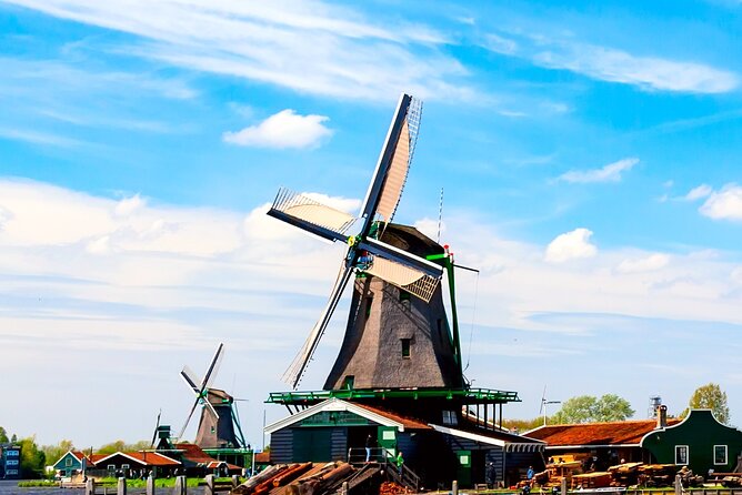 Amsterdam: Windmills, Cheese and Volendam Tour with Video Guide - Key points to know before booking