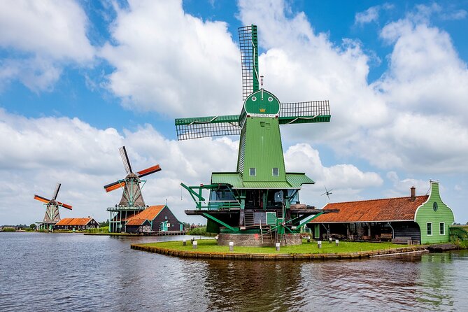 Amsterdam: Windmills, Cheese and Volendam Tour with Video Guide - Who should book this half-day trip?