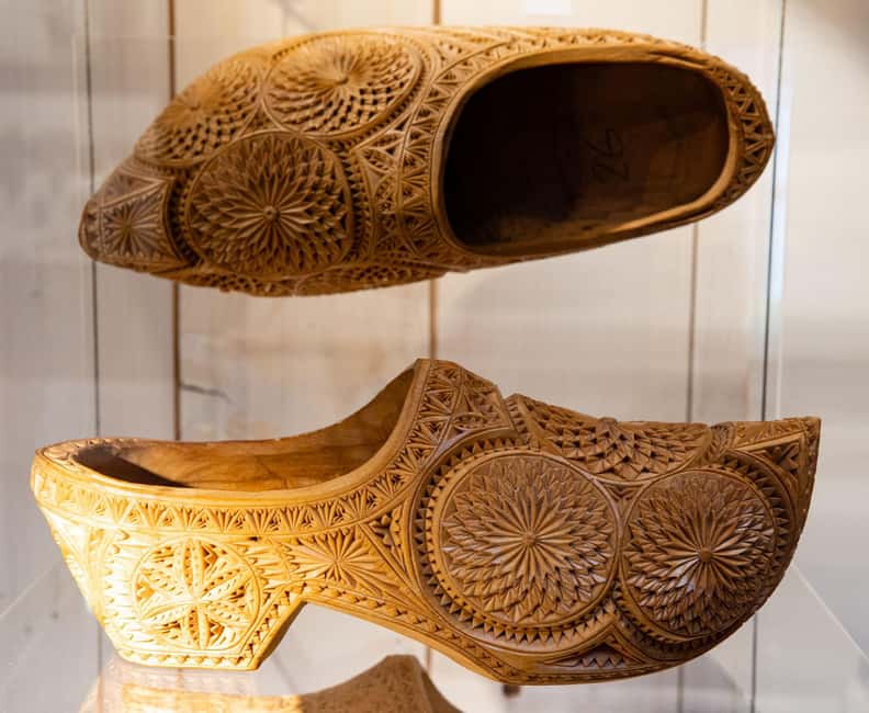 Amsterdam: Zaanse Schans, Cheese Tasting & Volendam Tour - Should you book the Zaanse Schans and Volendam tour?