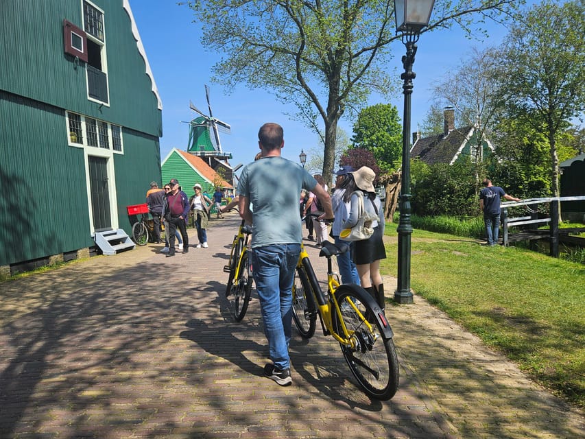 Amsterdam: Zaanse Schans E-Bike Tour with Windmills & Cheese - Should you book the Zaanse Schans e-bike tour?