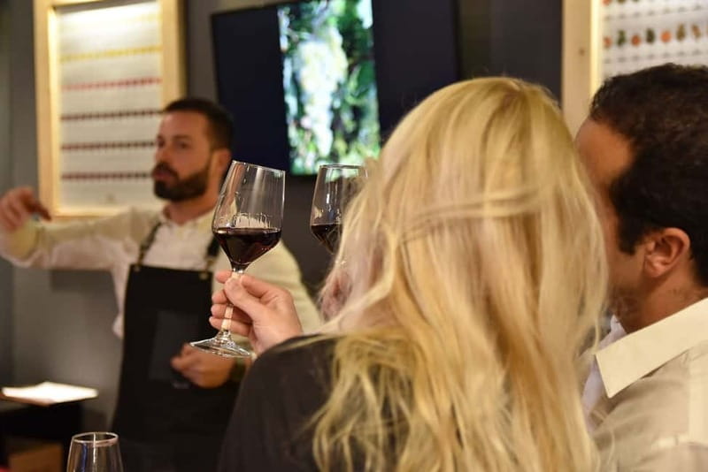 Athens: Acropolis Wine Tasting with Cheese and Olives - Smart ways to get more from the tasting