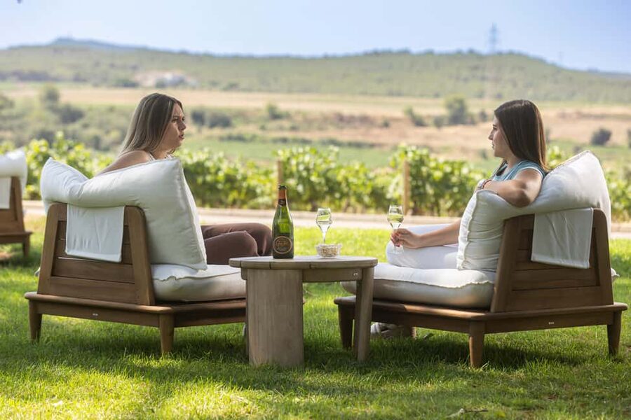 Barcelona: Cavas Hill - Winery Tour & Cheese Tasting - Planning your arrival at Cavas Hill