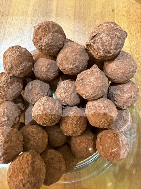 Basel: Farmer's Market, Cheese, Chocolate & Pastry Tour - Should You Book It?