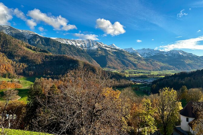 Bern Private Tour - Gruyères , Cheese, and Lavaux's UNESCO Wine - Exploring Gruyères village and its hilltop castle