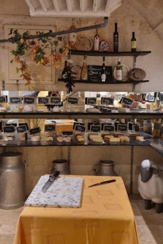 Bordeaux Gourmet Experience: Cheese & Wine Tasting - What the host adds to the tasting