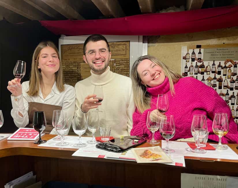 Bordeaux wines : tasting with 4 white wines and cheeses - The aroma game makes tasting less solemn