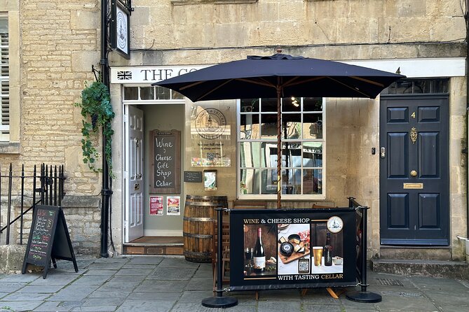 British Wine and Cheese Tasting Experience in City of Bath - Three British wines, from white to red