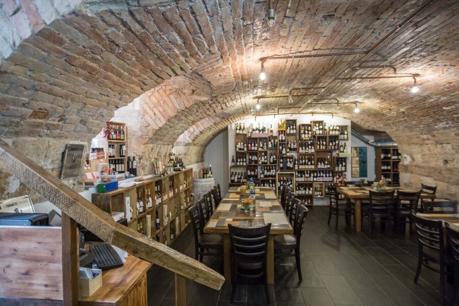 Budapest: Wine, Cheese, and Charcuterie Tasting - The best time to book this tasting