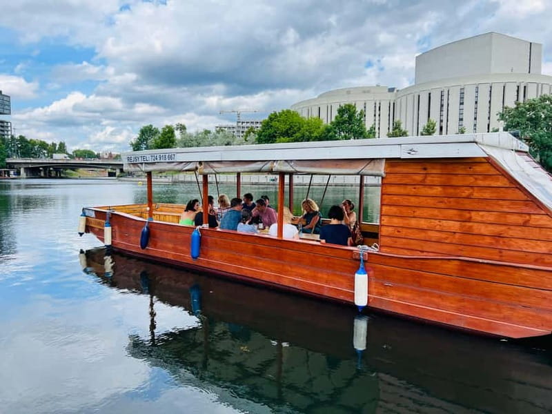 Bydgoszcz: River Cruise with local Wine and Cheese Tasting - Is $50 good value for one hour?