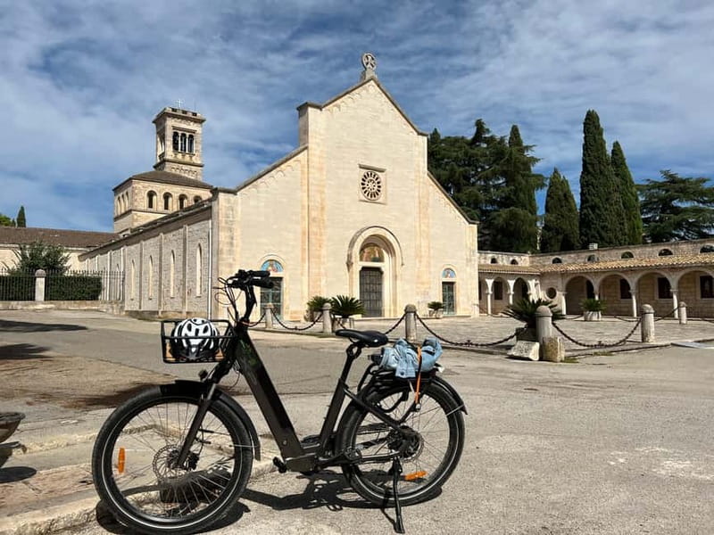 Cassano: Alta Murgia E-Bike Ride + Mozzarella Lab - Inside a dairy making Mozzarella di Gioia del Colle DOP