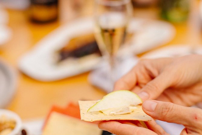 Chauffeured Cheese and Wine Tour with 3 Course Lunch - For 2 - Leaving Melbourne for the cheese country