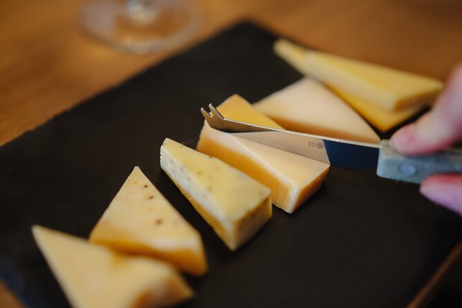 Cheese and Wine tasting in Amsterdam - The guides make the short format work