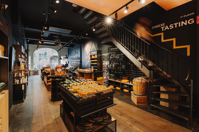 Cheese and Wine tasting in Amsterdam - A shop setting with a practical payoff