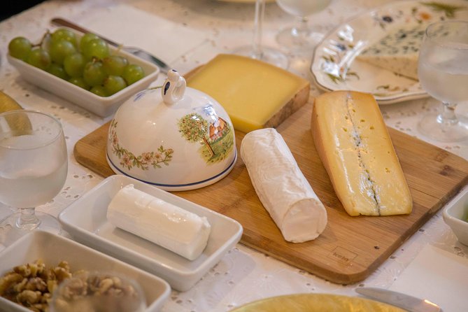 Cheese and Wine Tasting in the Latin Quarter with Chef Alex - Starting near Censier-Daubenton