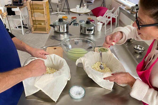 Cheese making workshop next to De Hallen, heart of Amsterdam - Why this Amsterdam cheese class feels different