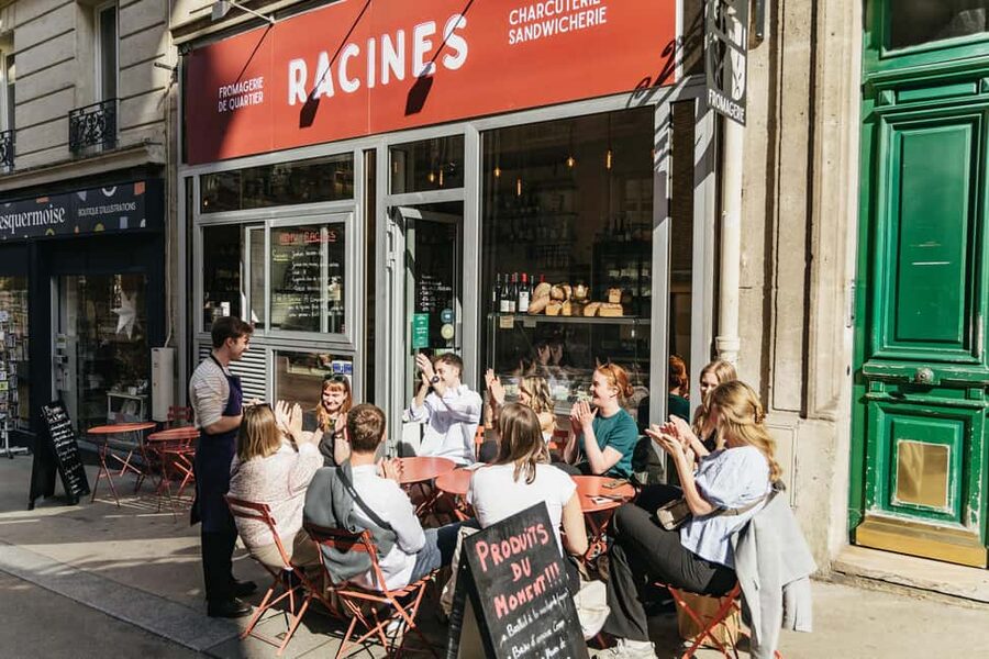 Cheese & Wine Tasting in Montmartre with Local Cheesemonger - Eight cheeses from different French traditions