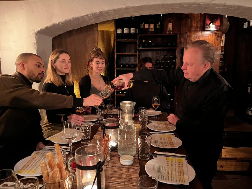 Cologne-Nippes: Gourmet wine tasting with cheese platter - Why the four-hour format matters