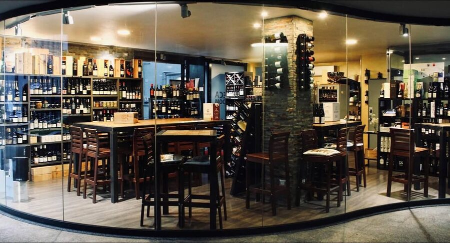 Como: Wine Tasting Experience with Cheese and Cold Cuts - Four wines or seven: choosing the right tasting