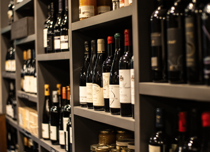 Como: Wine Tasting Experience with Cheese and Cold Cuts - Who should book this Como tasting?