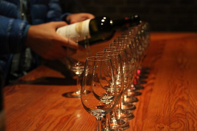Cordoba sunset, local wine & cheese tasting - Small group promise and host-led style