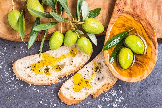 Deluxe Experience: Mozzarella, Oil and Wine Tasting on the Amalfi Coast - Key points at a glance