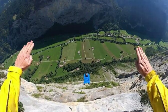 Discover Lauterbrunnen with CHEESE & CHOCOLATE - Who will get the most from this outing?