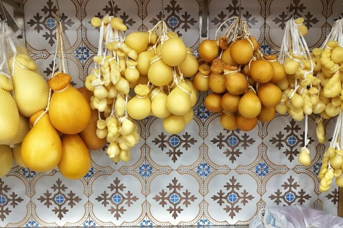 DISCOVER SORRENTO, food &Walking tour . Lemons-cheese&olive oil - Walking Through Sorrento’s Older Streets