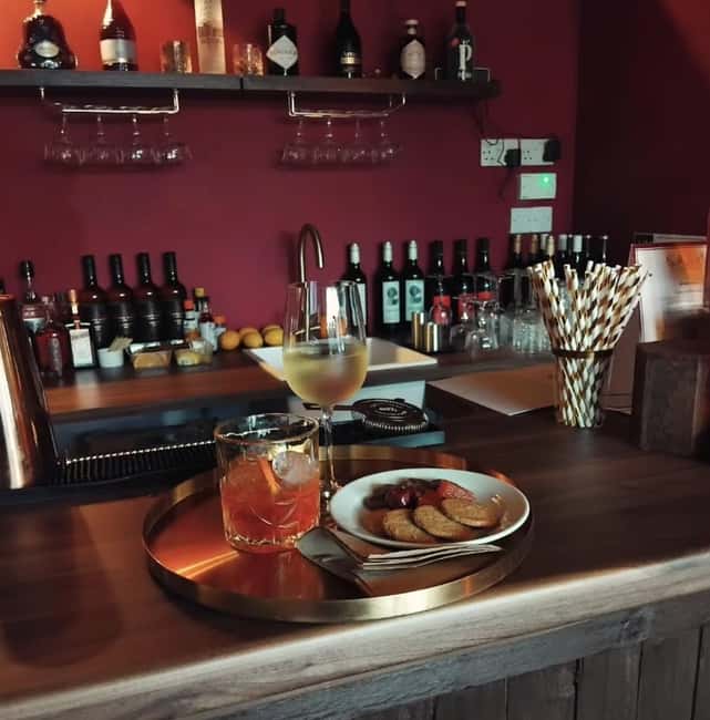 Edinburgh: English Wine and Scottish Cheese Tasting - Key points to know before booking