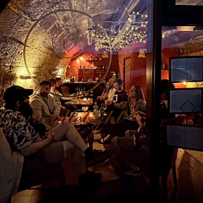 Edinburgh: English Wine and Scottish Cheese Tasting - Practical timing and booking advice