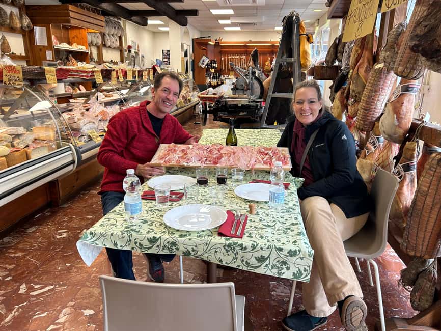 Emila-Romagna: Parmigiano, Prosciutto, Wine & Balsamic Tour - Cooperativa San Silvestro and the making of Parmigiano