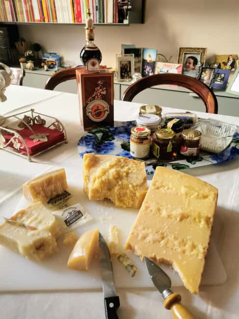Emilia Romagna cheese tour - Why this Bologna food walk works