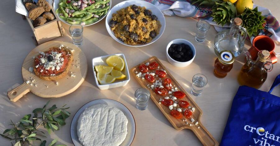 Farm Tour with Cheese-Making, Olive Oil Tasting & Picnic - Who will enjoy this farm experience?