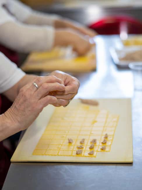 Formigine: Parmigiano tour with full tasting - Starting at the Moscattini farm shop