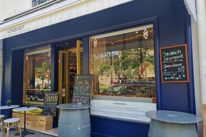 French Wine and Cheese Master Class Near the Eiffel Tower - A guide who teaches with energy