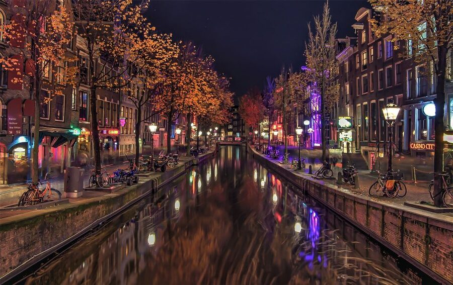 From Brussels: Cheese, Clogs & Windmills Amsterdam Day Trip - The ride back to Brussels