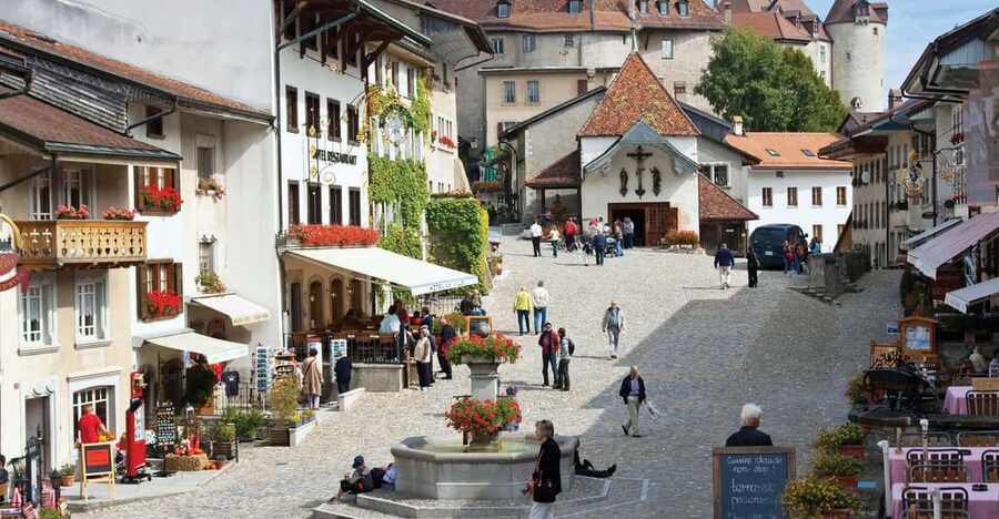 From Geneva: Gruyères Private Tour Cheese & Chocolat Factory - Why this Geneva day trip works